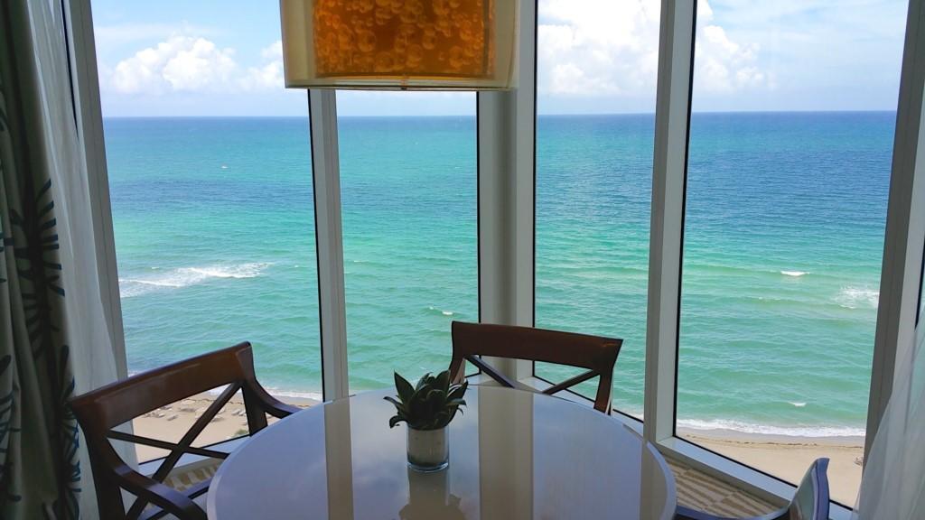 Two-Bedroom Collins Apartment #1409 Sunny Isles Beach Extérieur photo